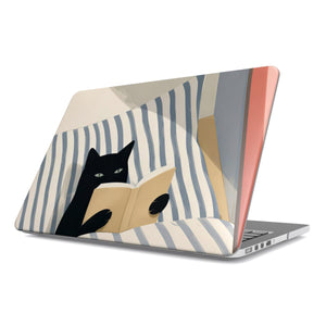 Reading Cat in Bed MacBook Case