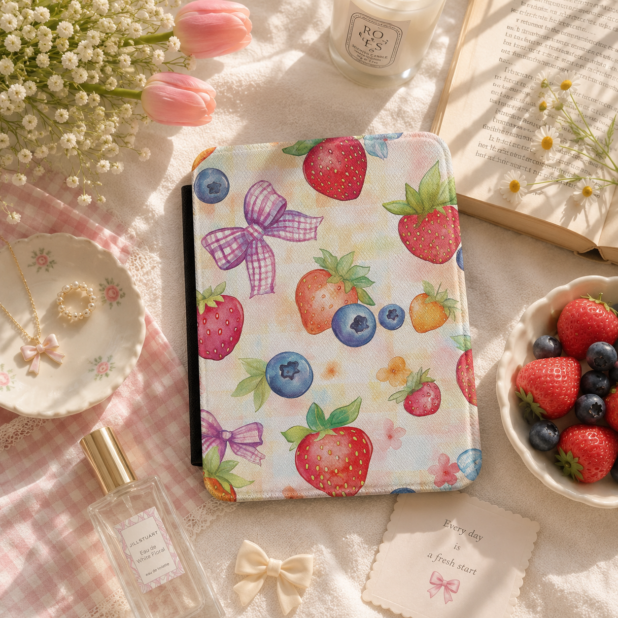 Berries gingham bows Kindle case — additional view