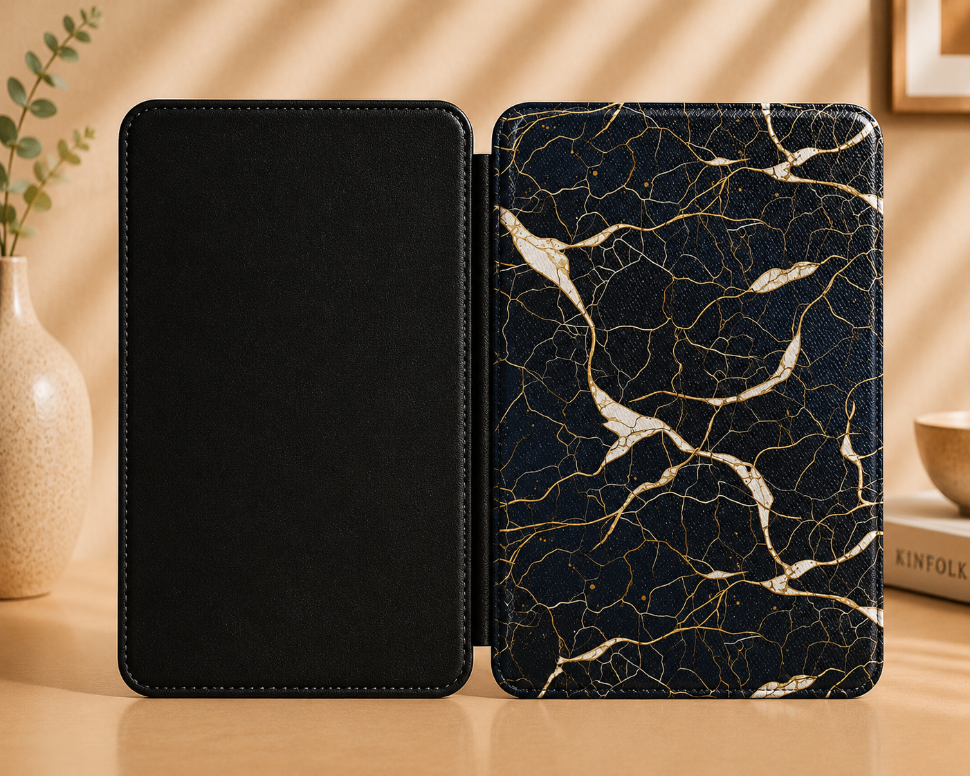 Black gold veined marble Kindle case — additional view