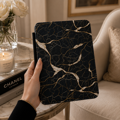 Black gold veined marble Kindle case — additional view