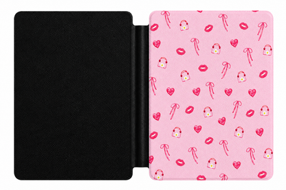 Close-up of Lips and Bows Saffiano Kindle case