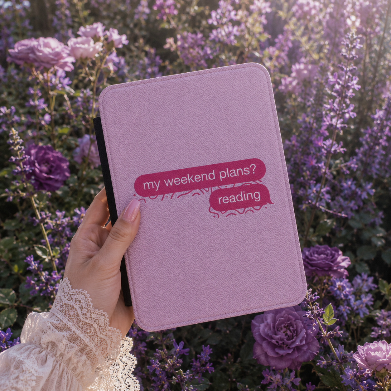 My Weekend Plans? Reading Kindle Case — Lilac Text Bubble Design