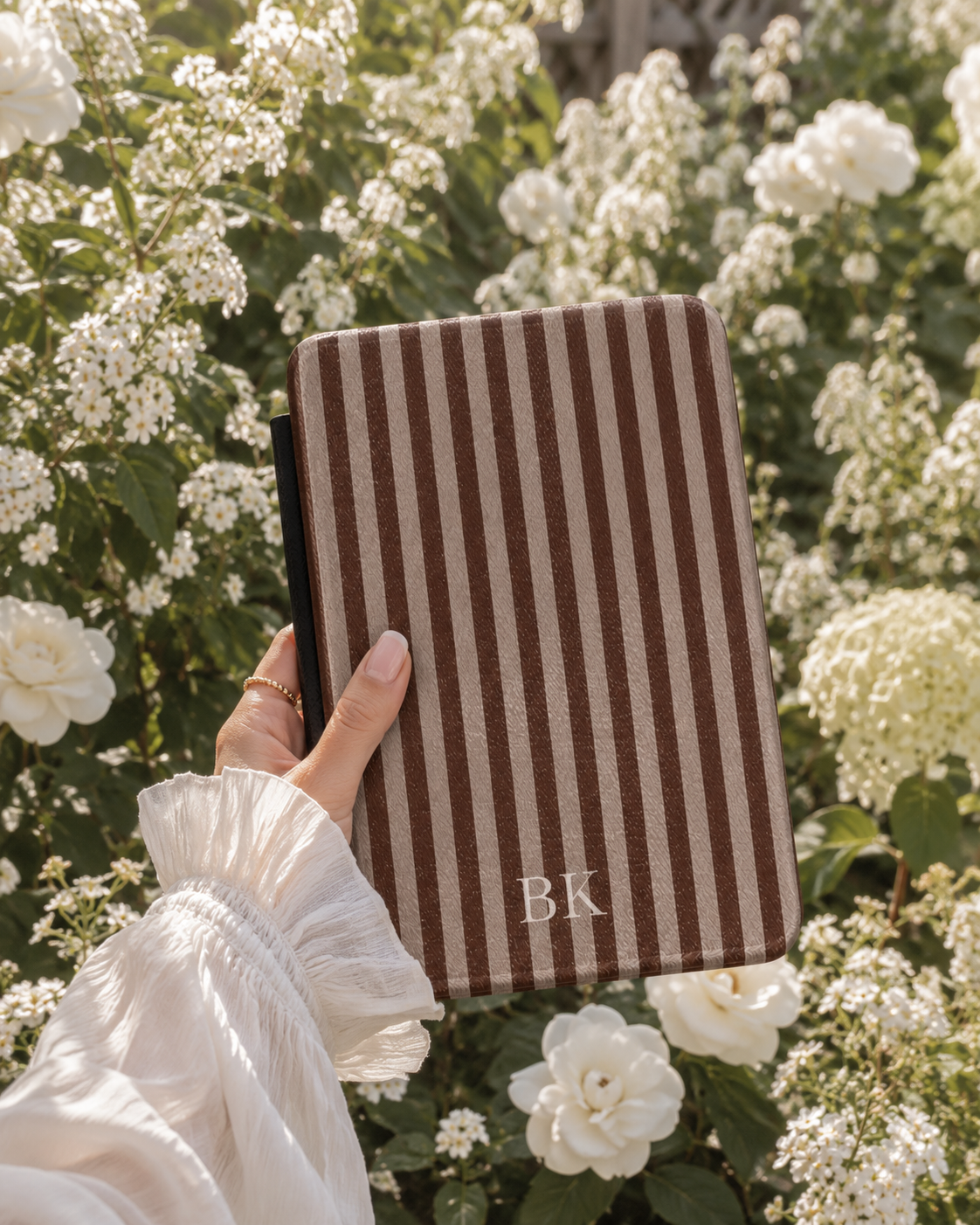 Personalised Brown Stripe Kindle Case — Custom Initials
