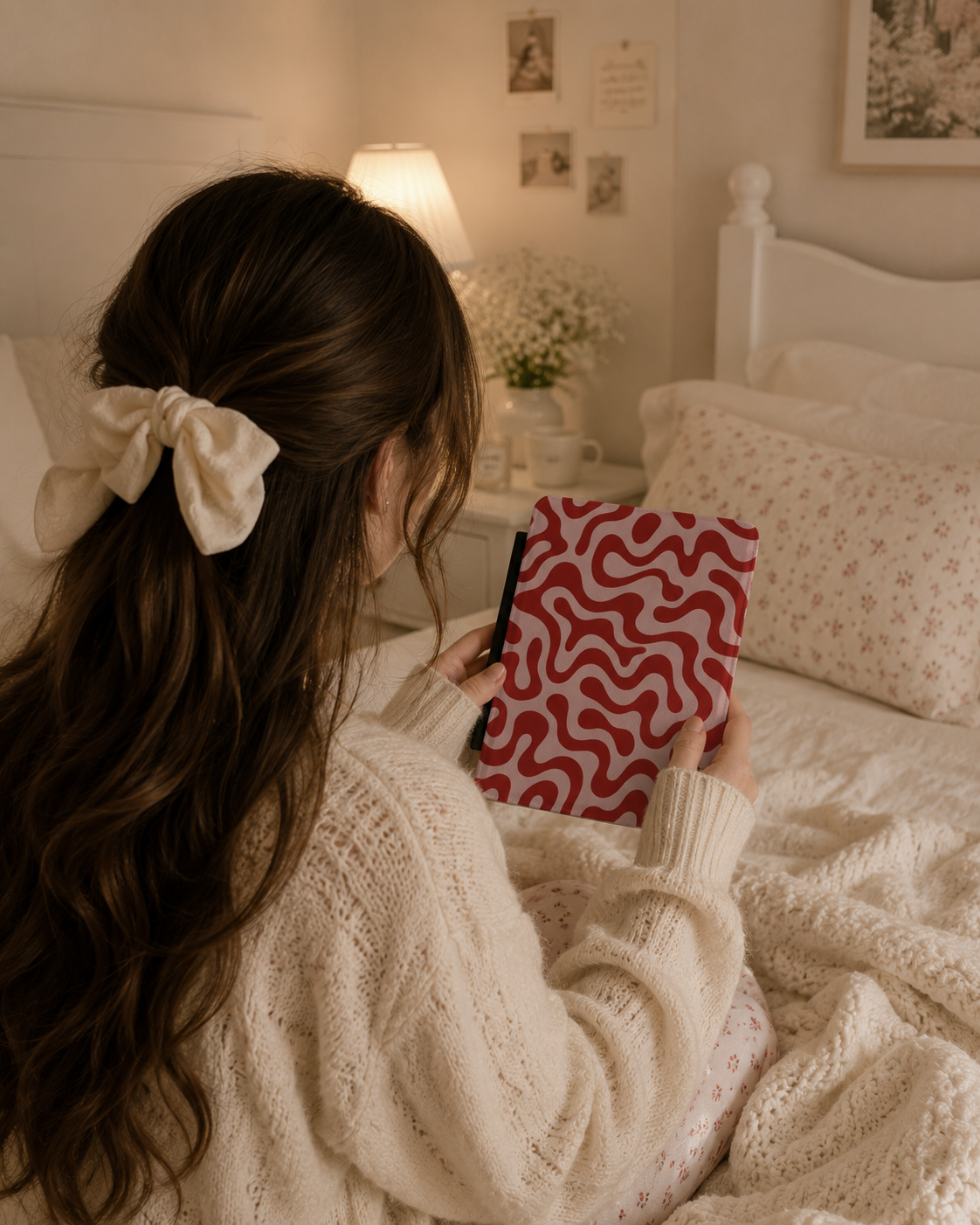 Red Squiggle Kindle Case - photo 3