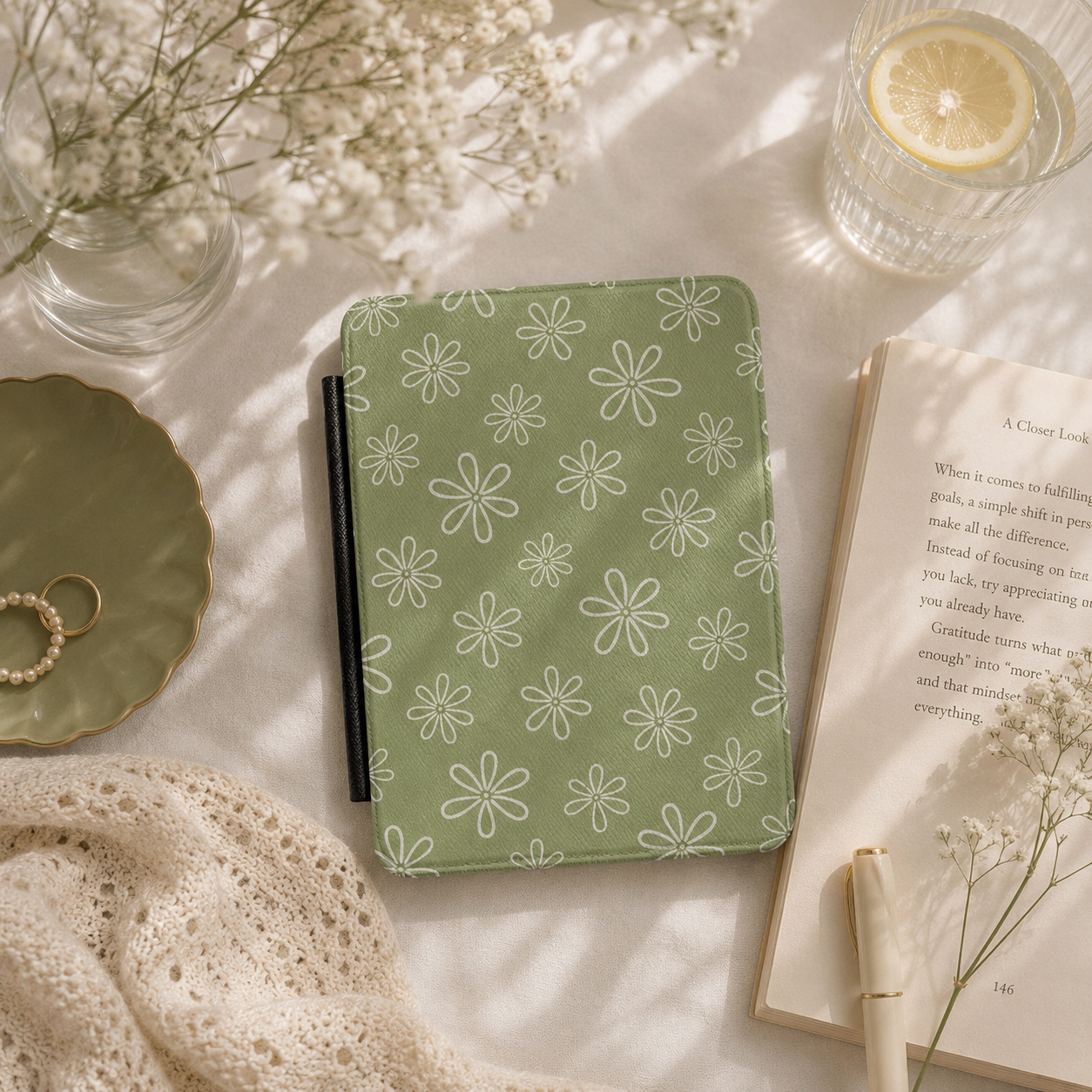 Sage Doodle Daisy Kindle Case - photo 2