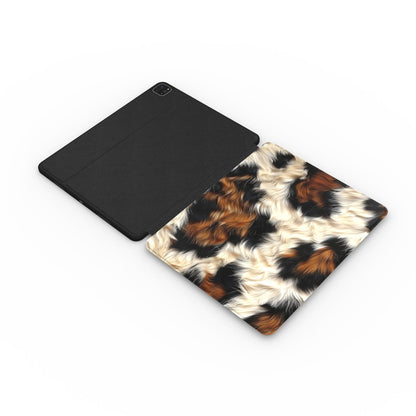 Tricolor cowhide iPad case with the Apple Pencil in its slot