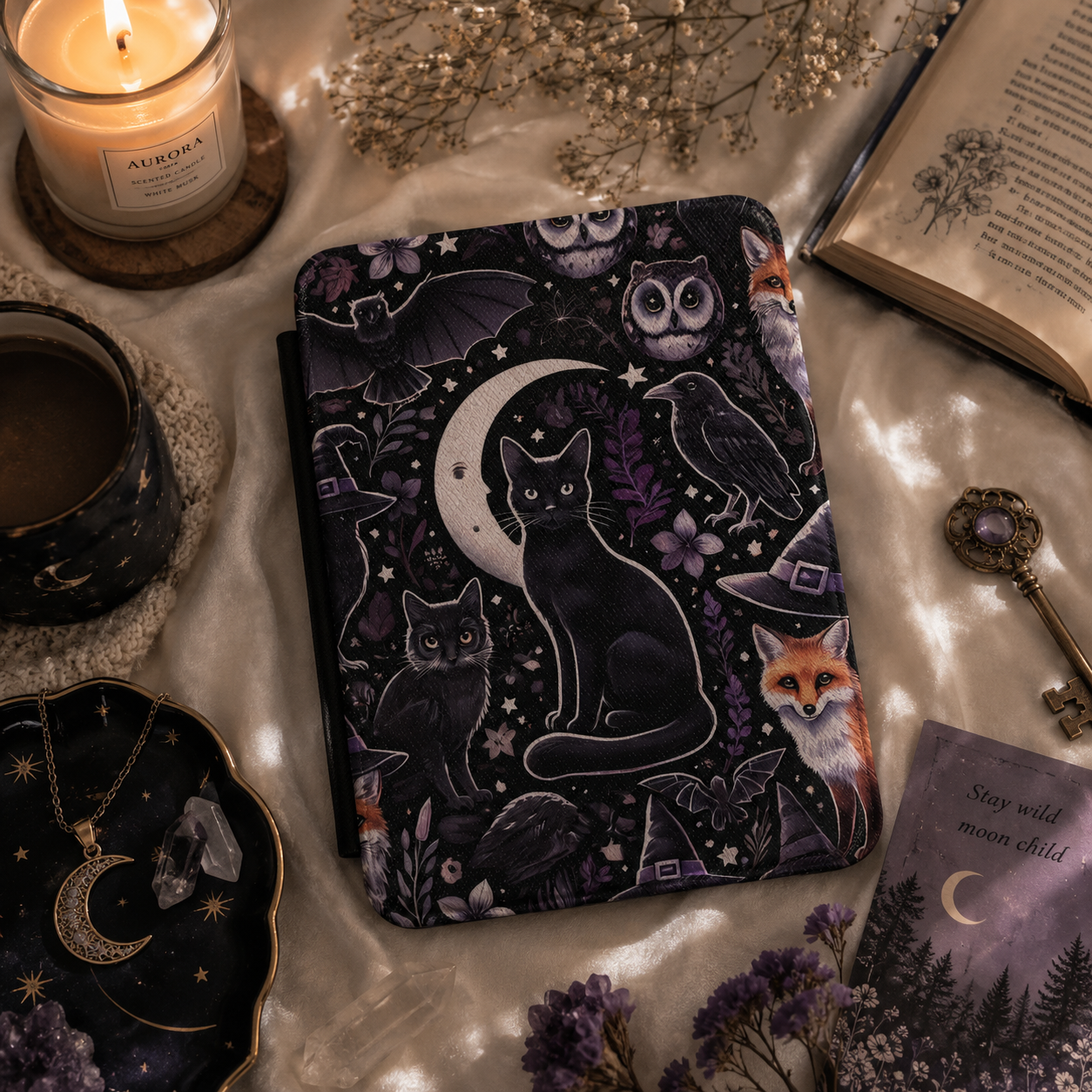Witchy woodland Kindle case — additional view